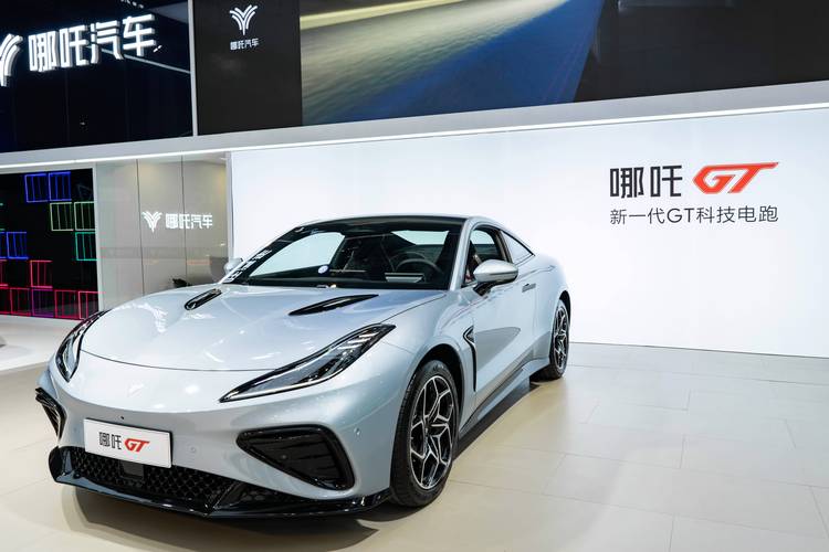 广州荔湾区蓝驰宏企业管理咨询哪吒汽车在智能汽车领域的表现，领途汽车在新能源汽车市场中的影响力